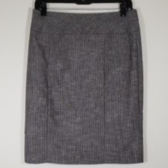❌SOLD❌B. WEAR gray with white pinstripe skirt size 9 - Picture 3 of 7